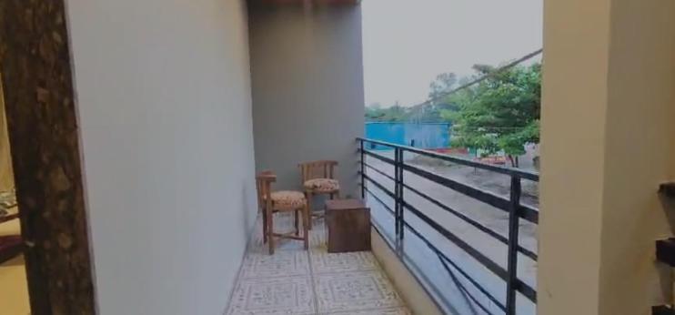 Bombay Darbar Hotel Simrol ภายนอก รูปภาพ
